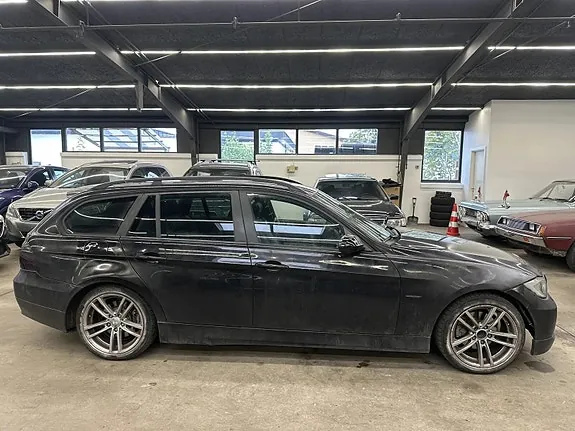 BMW 320D 2007 photo 4