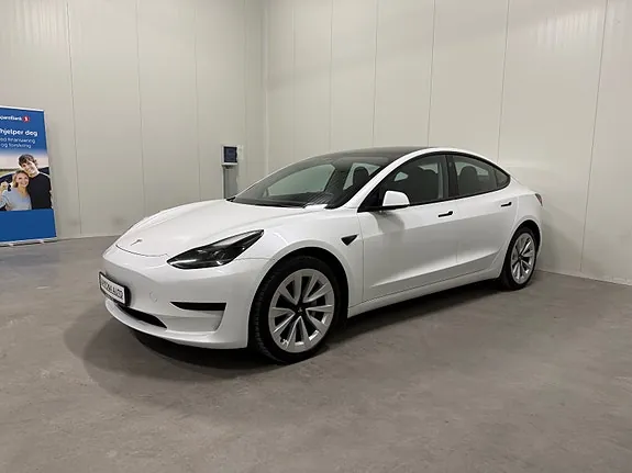 Tesla Model 3 2021 photo 2