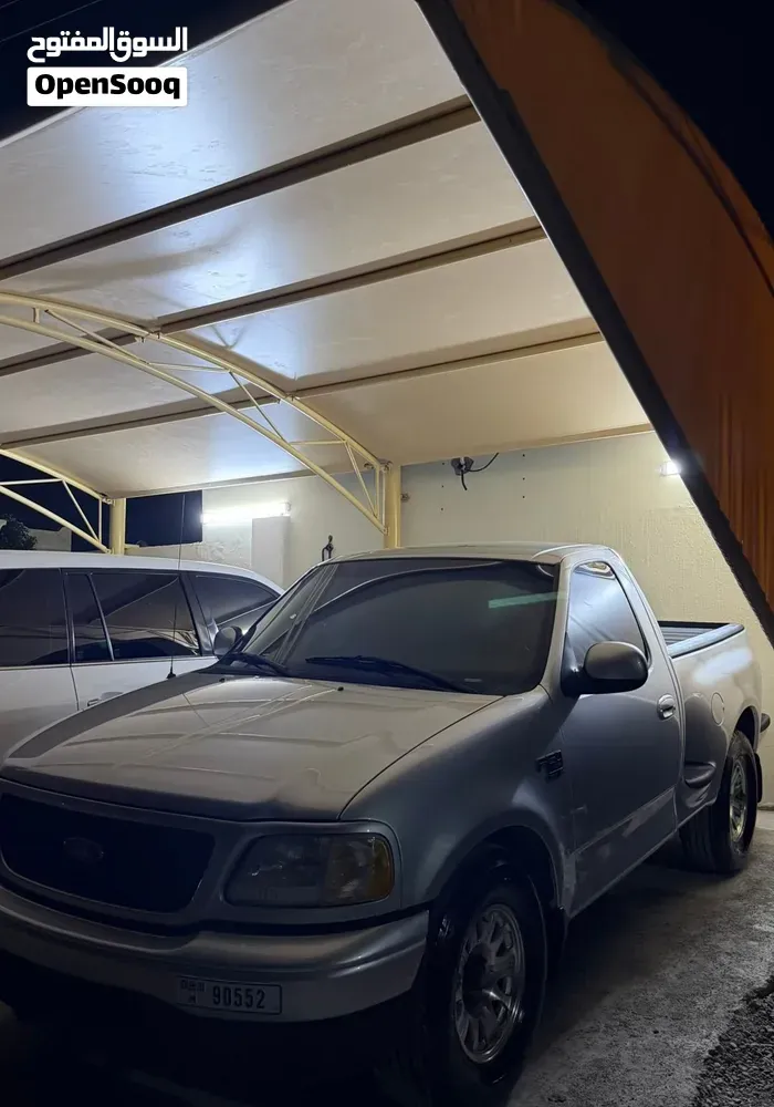 Ford F-150 2002 photo 2
