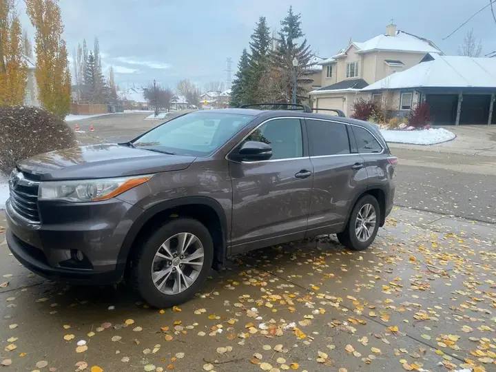 Toyota Highlander 2015 photo 2