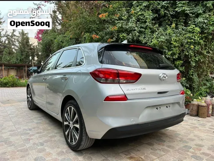 Hyundai Elantra 2019 photo 4