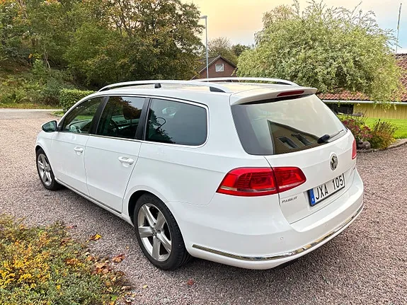 Volkswagen Passat 2012 photo 3