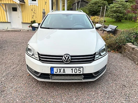 Volkswagen Passat 2012 photo 5