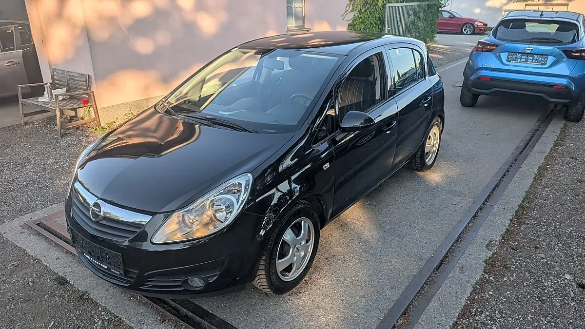 Opel Corsa 2009 photo 2
