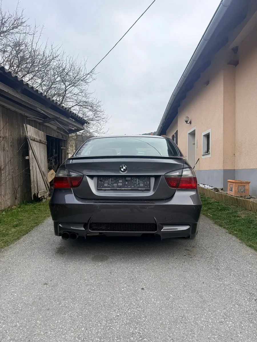 BMW 3Er-Reihe 320I 2008 photo 3