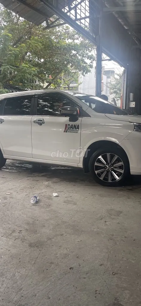 Toyota Avanza Premio 2023 photo 3