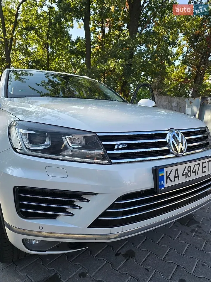 Volkswagen Touareg 2015 photo 3