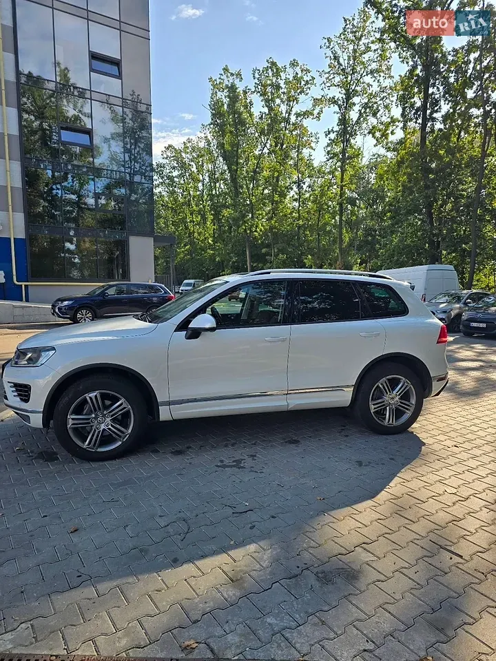 Volkswagen Touareg 2015 photo 5