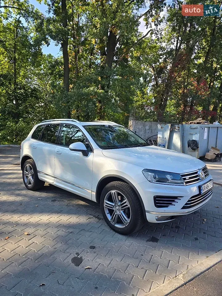 Volkswagen Touareg 2015 photo 4