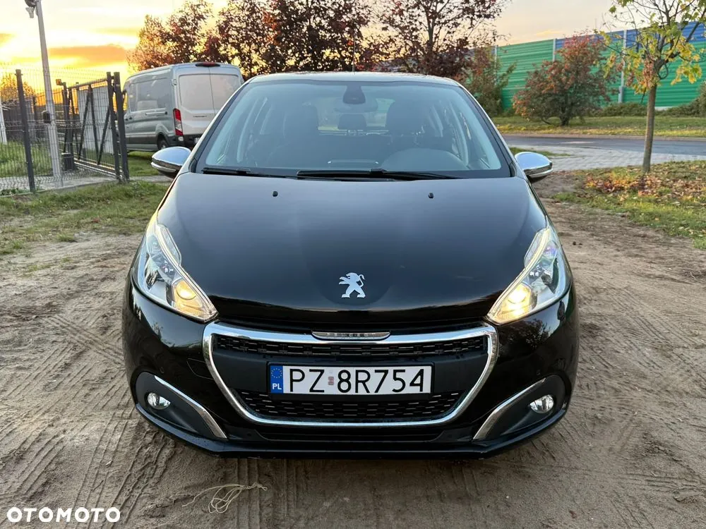 Peugeot 208 2017 photo 5