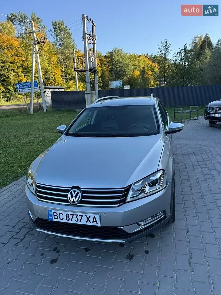 Volkswagen Passat Alltrack 2013 photo 2