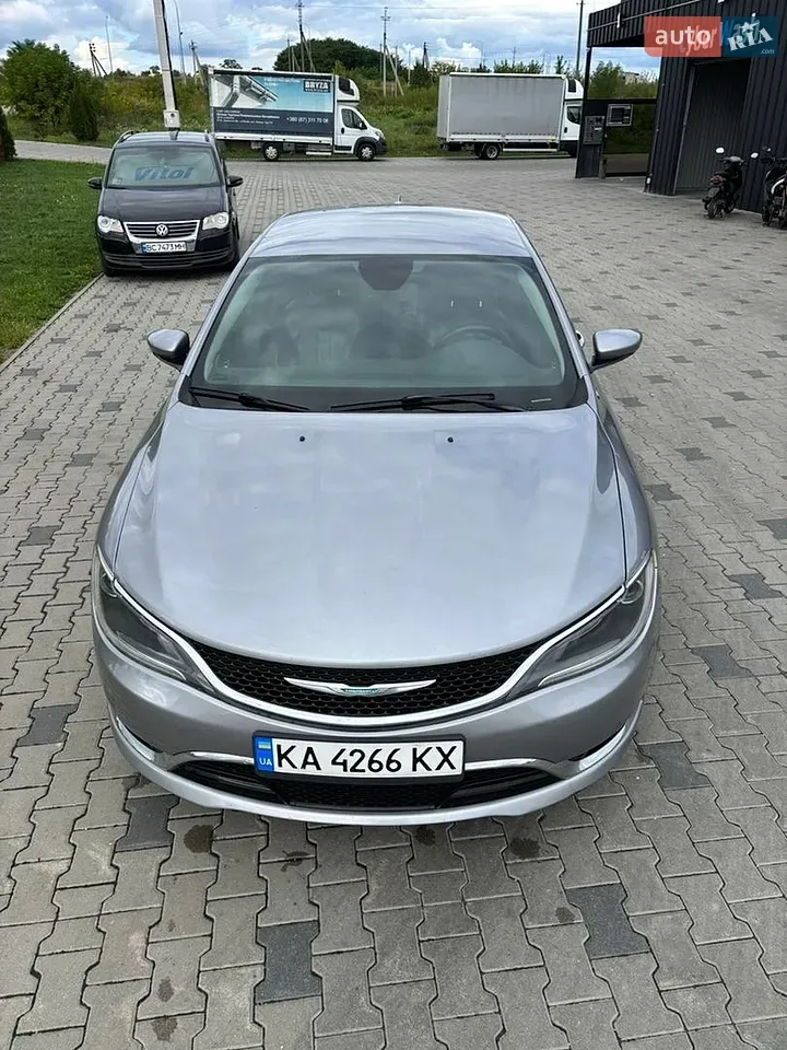 Chrysler 200 2015 photo 3