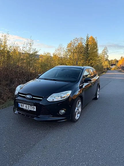 Ford Focus 2013 photo 3