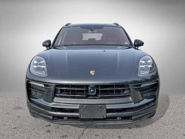 Porsche Macan 2025 photo 2