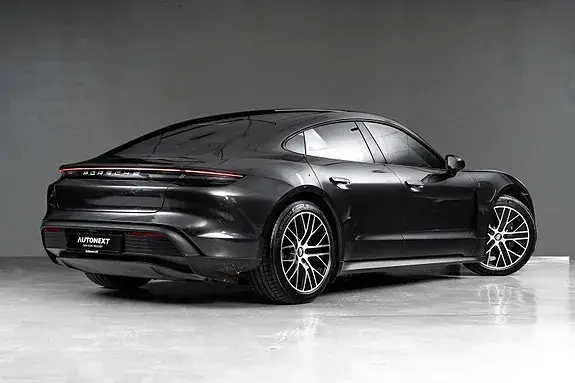 Porsche Taycan 2021 photo 5
