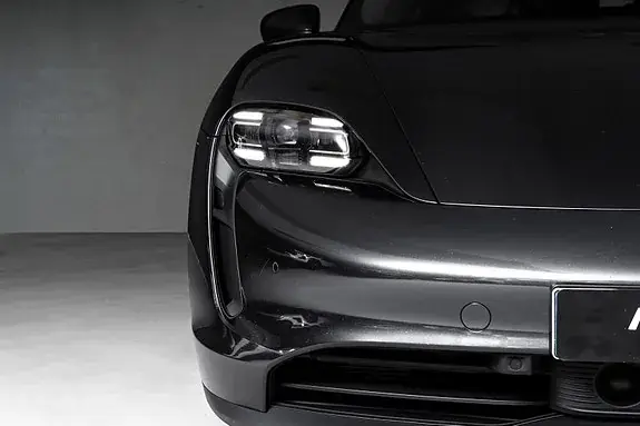 Porsche Taycan 2021 photo 4