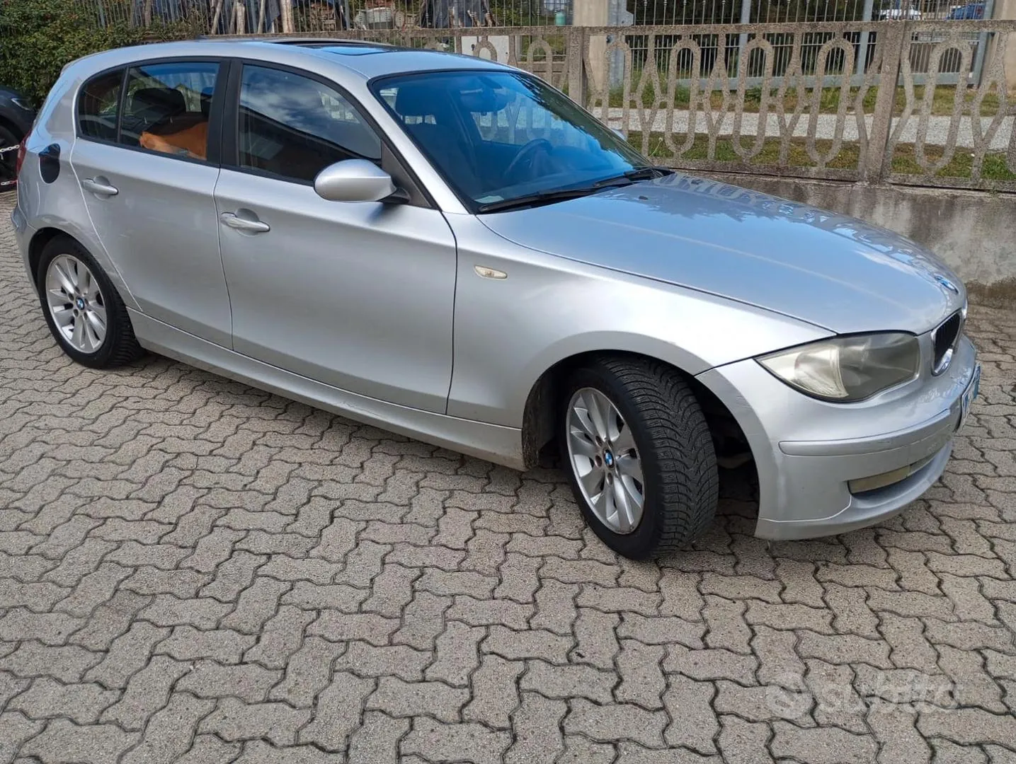 BMW 1 Series 2007 photo 2