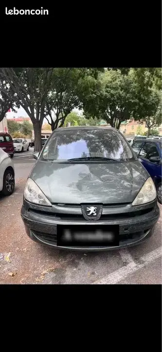 Peugeot 807