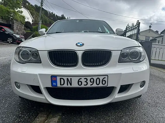 BMW 116D 2010 photo 3
