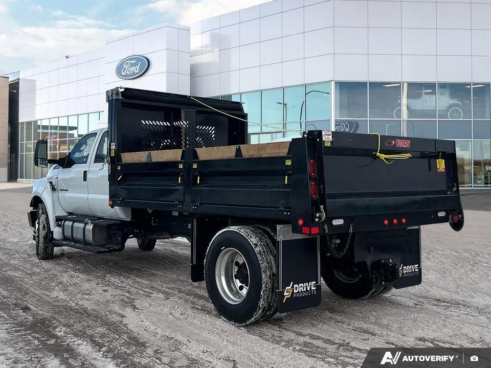 Ford Super Duty F-750 2026 photo 4