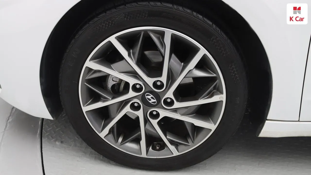 Hyundai Avante 2020 photo 5