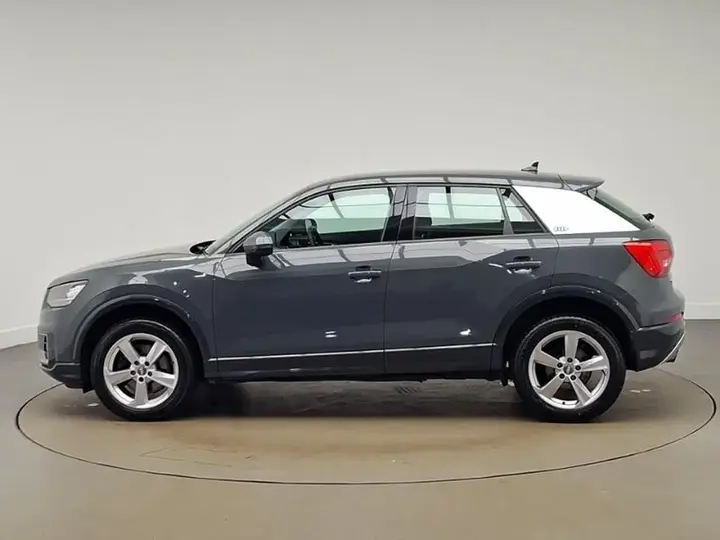 Audi Q2 2017 photo 4