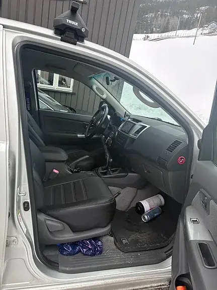 Toyota Hilux 2012 photo 4