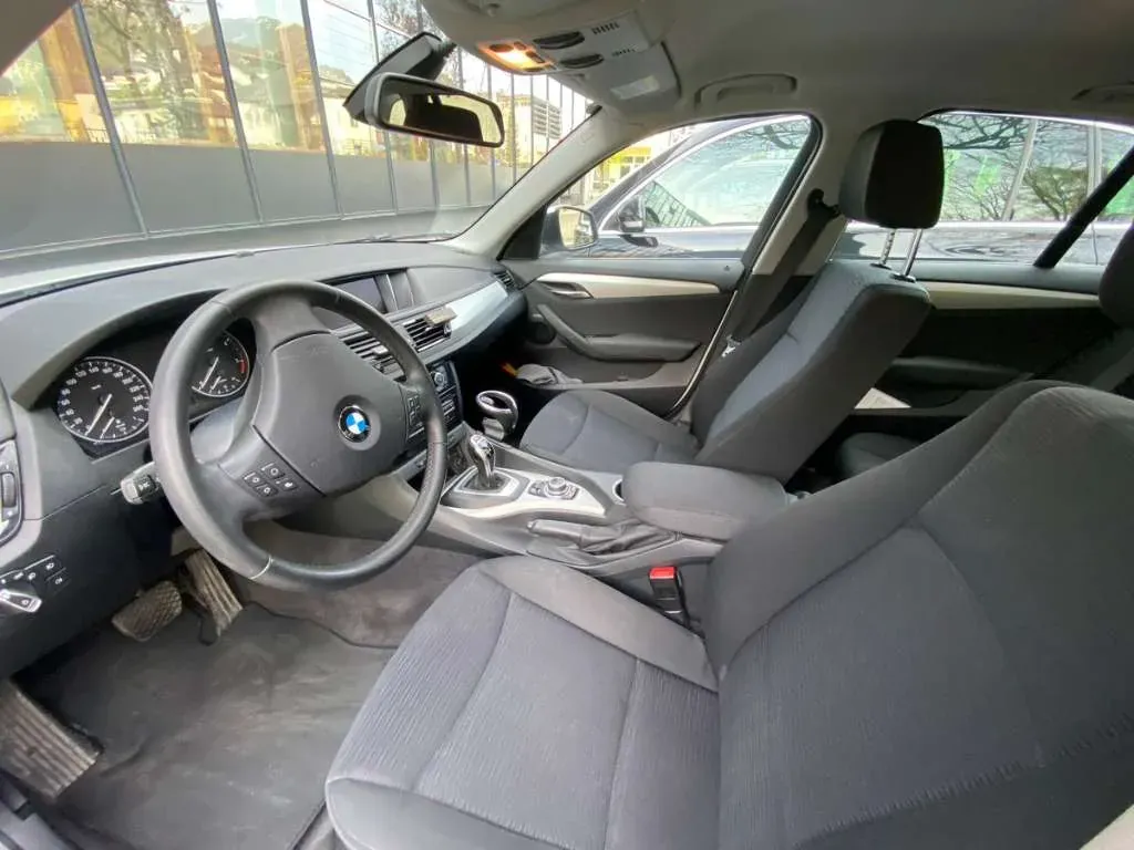 BMW X1 2012 photo 3