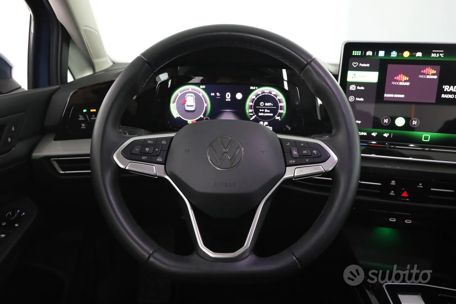 Volkswagen Golf 2025 photo 5