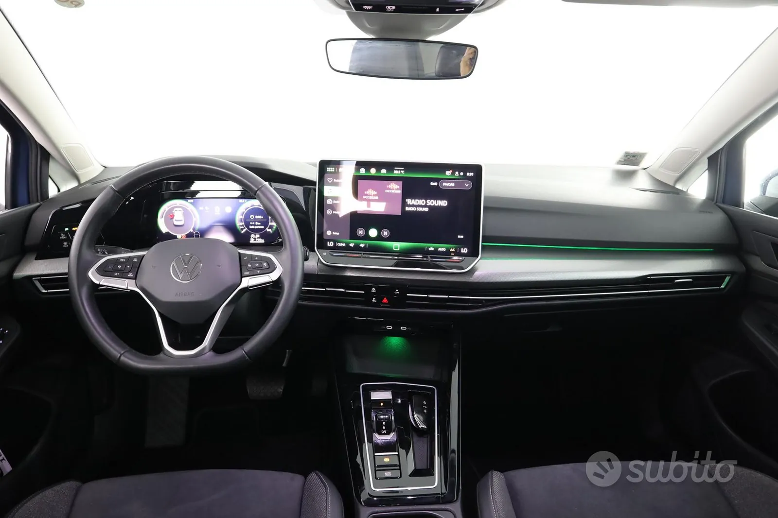 Volkswagen Golf 2025 photo 4