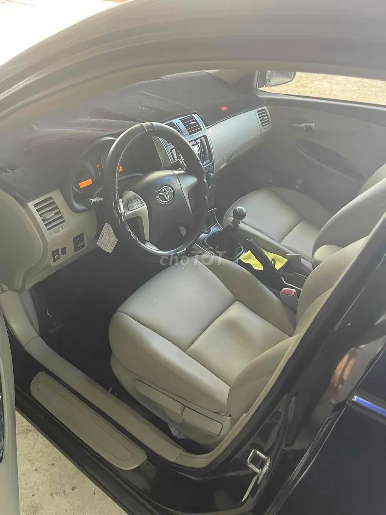 Toyota Corolla Altis 2013 photo 3