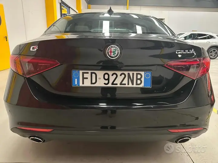 Alfa Romeo Giulia 2016 photo 2