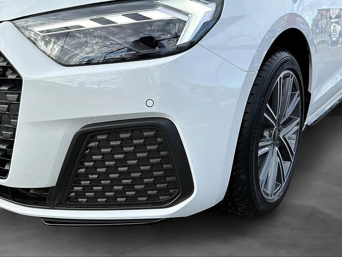 Audi A1 2025 photo 3