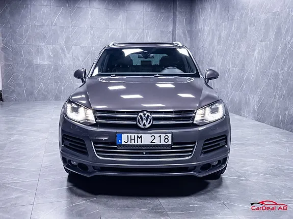 Volkswagen Touareg 2013 photo 2