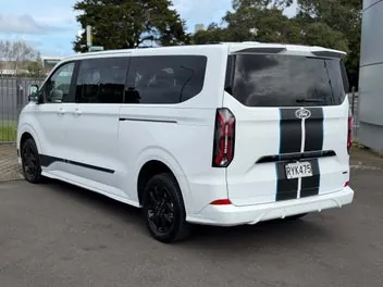 Ford Transit 2026 photo 5