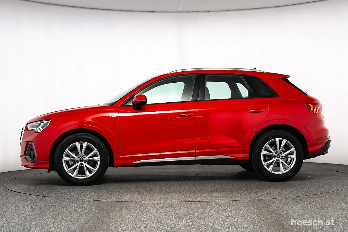 Audi Q3 2022 photo 3