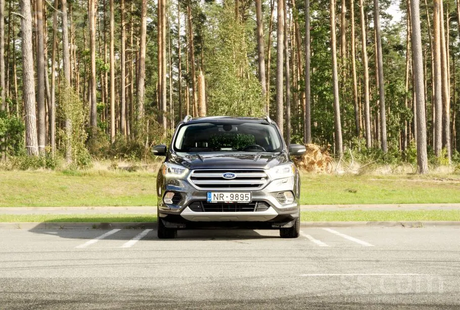 Ford Kuga 2016 photo 3