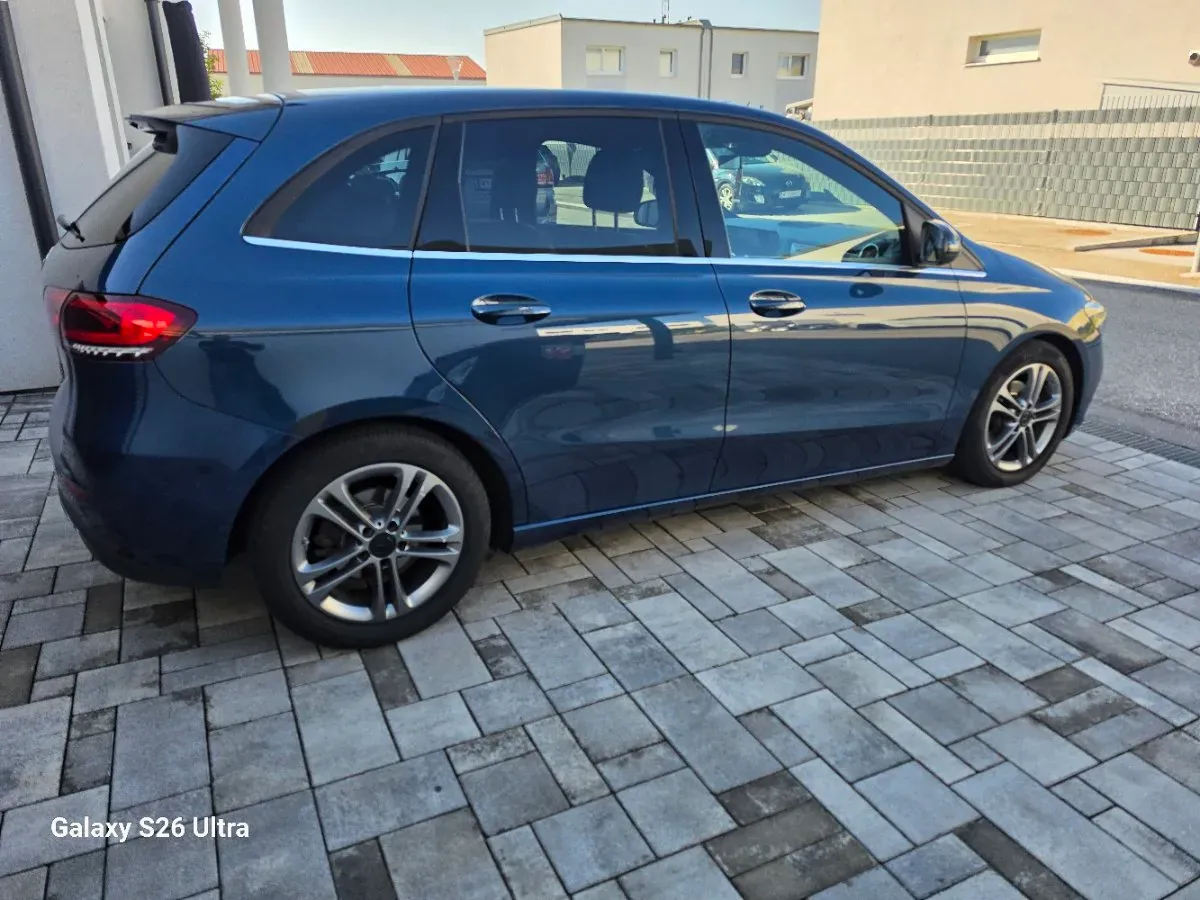 Mercedes-Benz B-Class 2019 photo 2