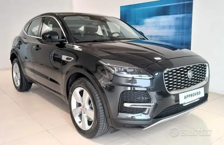 Jaguar E-Pace 2022 photo 5