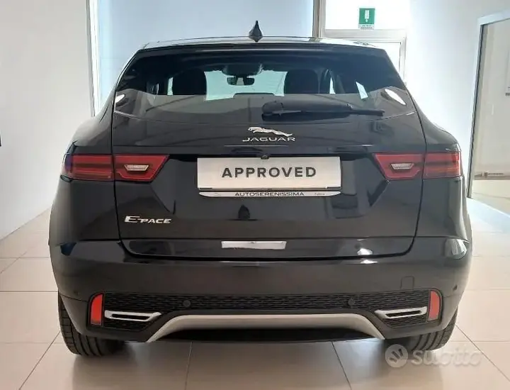 Jaguar E-Pace 2022 photo 3