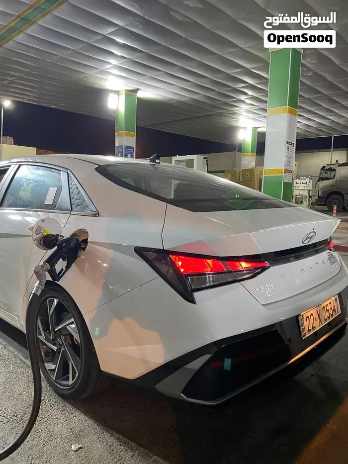 Hyundai Elantra 2026 photo 4