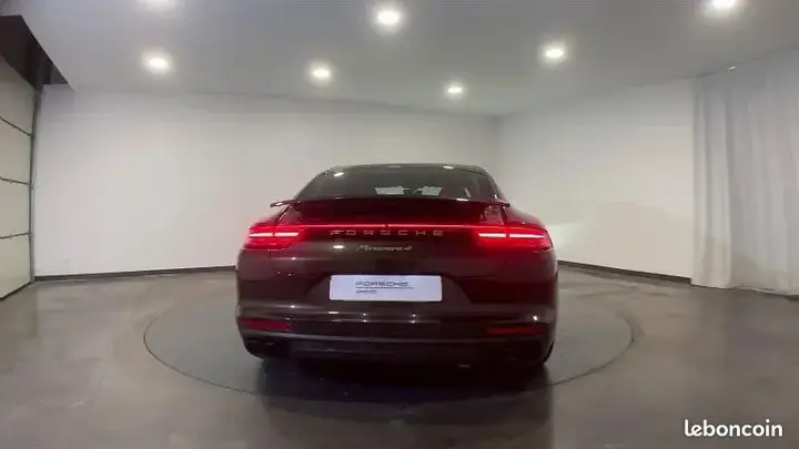 Porsche Panamera 2019 photo 4