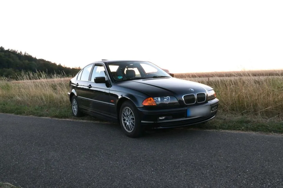 BMW 320I