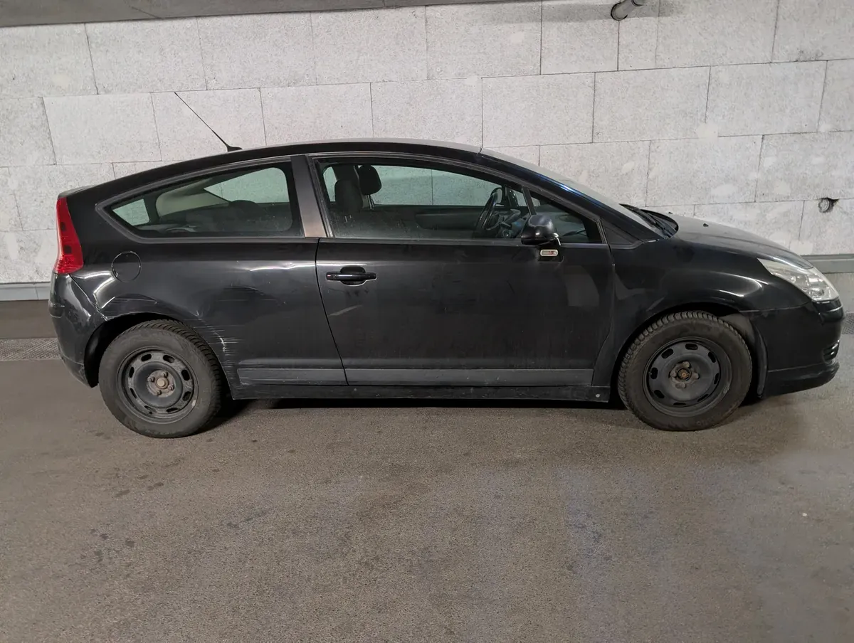 Citroen C4 2007 photo 2