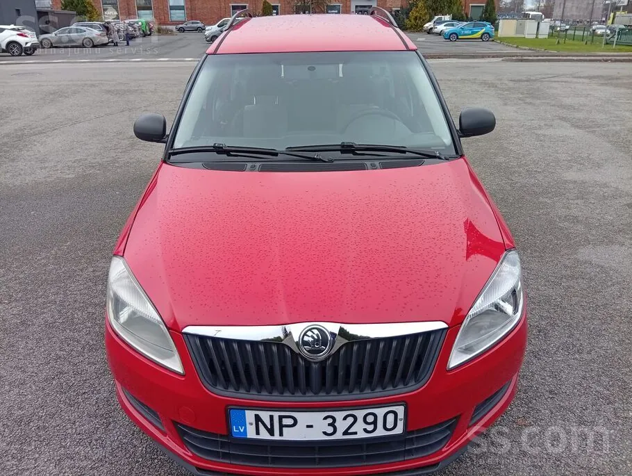 Skoda Roomster 2013 photo 3