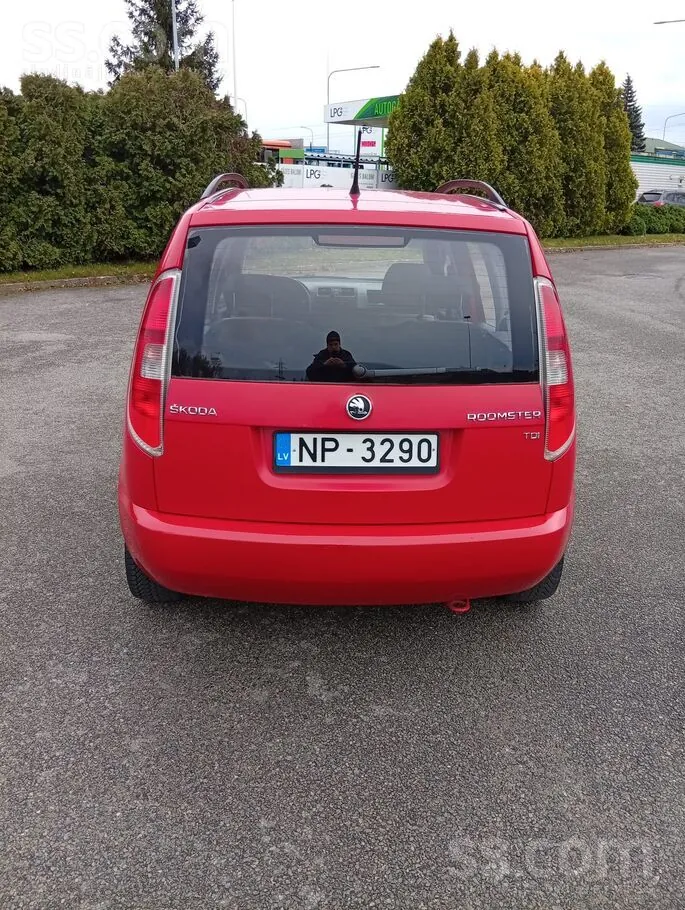 Skoda Roomster 2013 photo 4