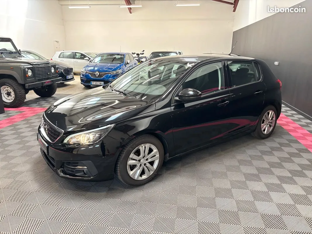 Peugeot 308 2019 photo 3