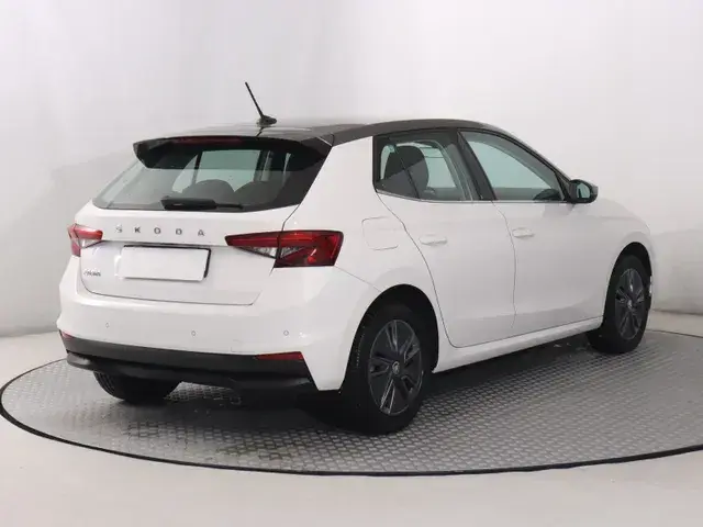 Skoda Fabia 2023 photo 4