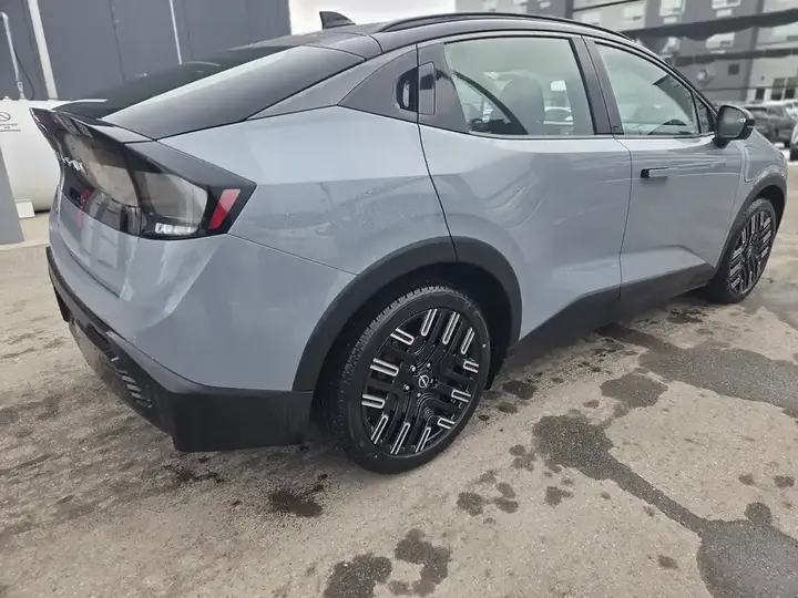 Nissan Leaf 2026 photo 5