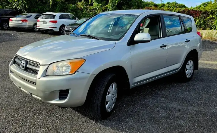 Toyota Rav4 2010 photo 3